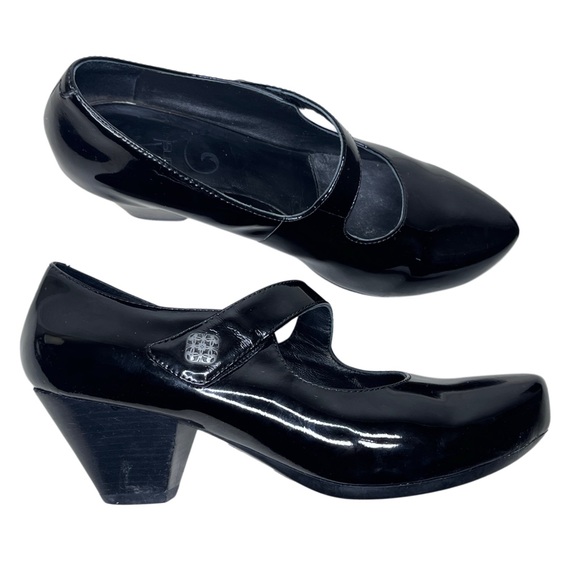 Dansko Black Patent Leather Goth Whimsigoth Sz 38 Mary Jane Heels - Picture 1 of 15